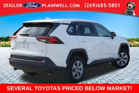 More photos of 2022 Toyota RAV4 LE at Zeigler Ford of Plainwell, MI
