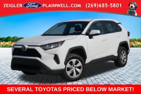 White 2022 Toyota RAV4 LE for sale in Plainwell, MI