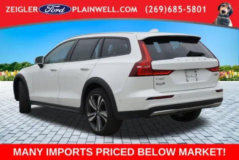 Another view of 2025 Volvo V60 Cross Country B5 Plus for sale in Plainwell, MI at Zeigler Ford of Plainwell