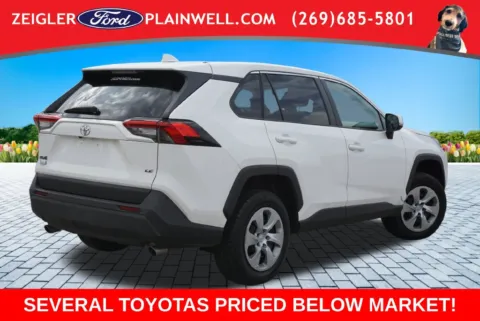 More photos of 2022 Toyota RAV4 LE at Zeigler Ford of Plainwell, MI
