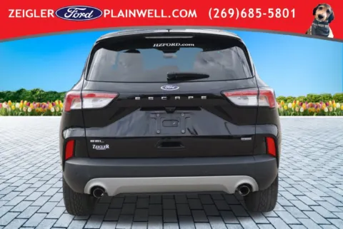 More photos of 2022 Ford Escape Hybrid SEL at Zeigler Ford of Plainwell, MI