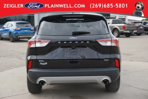 More photos of 2022 Ford Escape Hybrid SEL at Zeigler Ford of Plainwell, MI