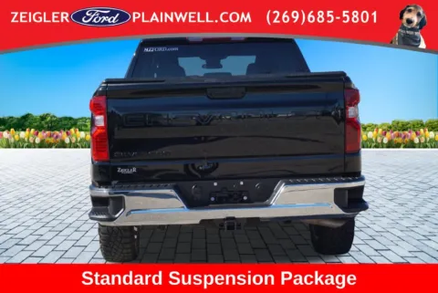 More photos of 2023 Chevrolet Silverado 1500 LT at Zeigler Ford of Plainwell, MI