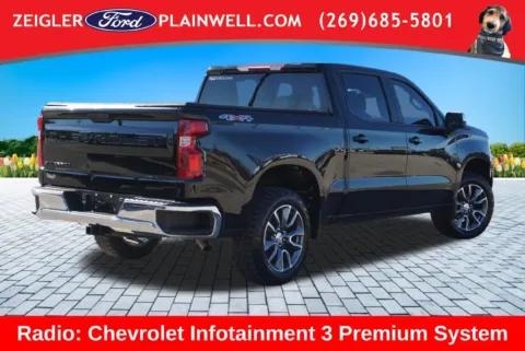 More photos of 2023 Chevrolet Silverado 1500 LT at Zeigler Ford of Plainwell, MI