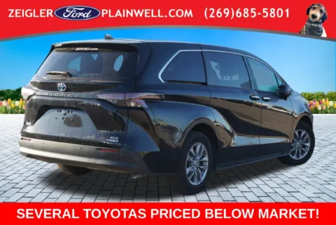 More photos of 2024 Toyota Sienna XLE at Zeigler Ford of Plainwell, MI