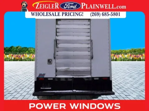 More photos of 2015 Chevrolet Express 4500 at Zeigler Ford of Plainwell, MI