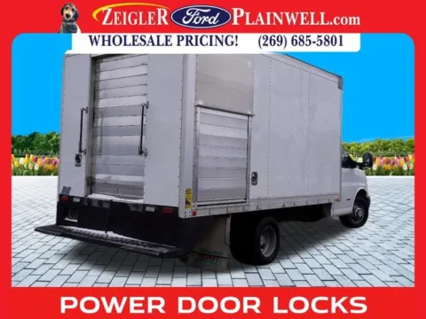 More photos of 2015 Chevrolet Express 4500 at Zeigler Ford of Plainwell, MI
