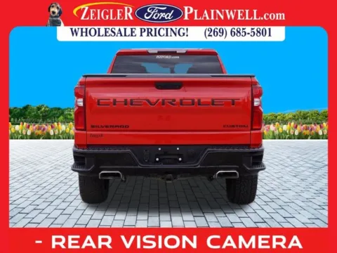 More photos of 2021 Chevrolet Silverado 1500 Custom Trail Boss at Zeigler Ford of Plainwell, MI