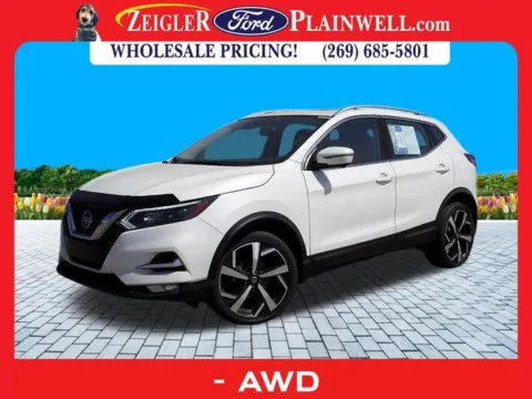 White 2020 Nissan Rogue Sport S for sale in Plainwell, MI