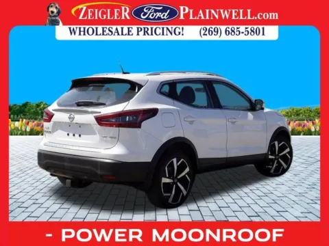 More photos of 2020 Nissan Rogue Sport S at Zeigler Ford of Plainwell, MI