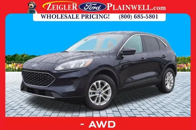 Blue 2021 Ford Escape SE Hybrid for sale in Plainwell, MI