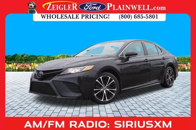 Black 2020 Toyota Camry SE for sale in Plainwell, MI