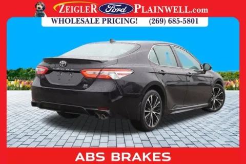 More photos of 2020 Toyota Camry SE at Zeigler Ford of Plainwell, MI