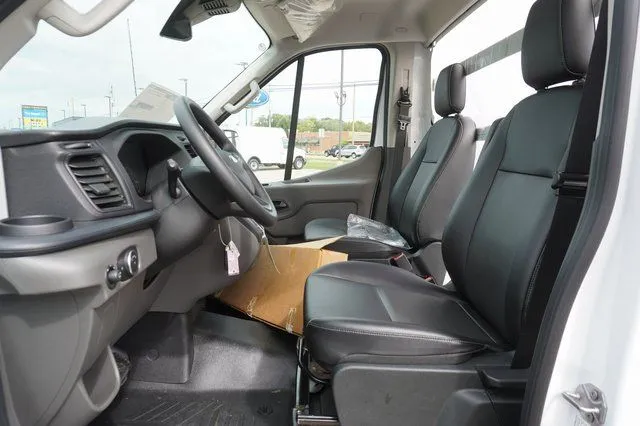 2023 Ford Transit Cutaway Base - Photo 8