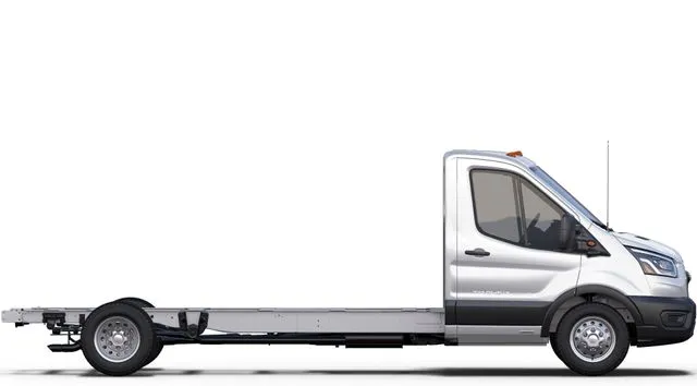 2023 Ford Transit Cutaway Base - Photo 26