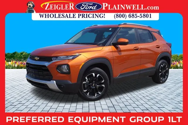 Orange 2022 Chevrolet TrailBlazer LT for sale in Plainwell, MI