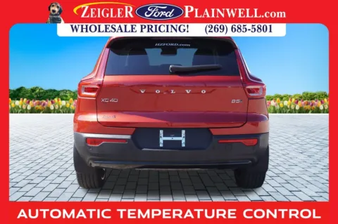More photos of 2023 Volvo XC40 B5 Plus Dark Theme at Zeigler Ford of Plainwell, MI