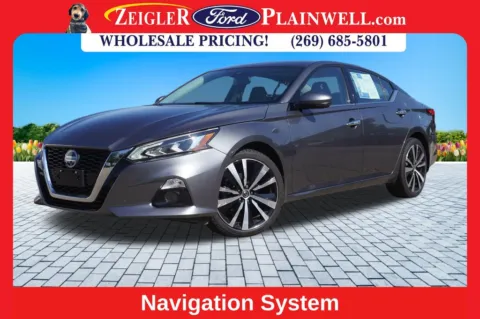 Gray 2019 Nissan Altima 2.5 Platinum for sale in Plainwell, MI
