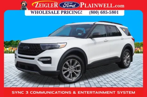 White 2023 Ford Explorer XLT for sale in Plainwell, MI