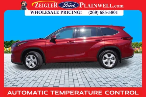 Photos of 2022 Toyota Highlander LE for sale in Plainwell, MI at Zeigler Ford of Plainwell