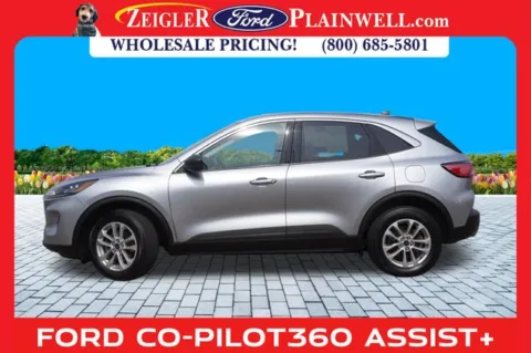 Photos of 2022 Ford Escape SE for sale in Plainwell, MI at Zeigler Ford of Plainwell