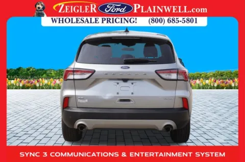 More photos of 2022 Ford Escape SE at Zeigler Ford of Plainwell, MI