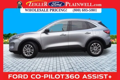 Photos of 2022 Ford Escape SE for sale in Plainwell, MI at Zeigler Ford of Plainwell