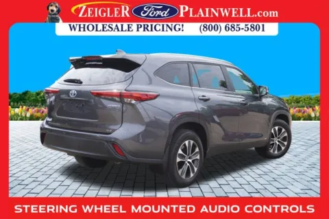 More photos of 2023 Toyota Highlander Hybrid XLE at Zeigler Ford of Plainwell, MI