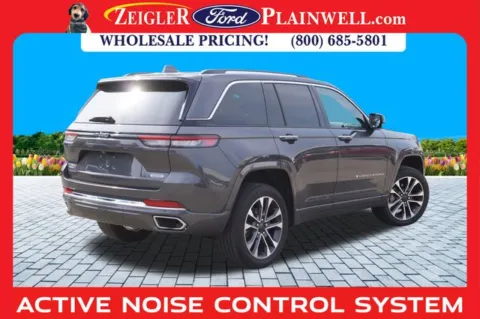 More photos of 2022 Jeep Grand Cherokee Overland at Zeigler Ford of Plainwell, MI