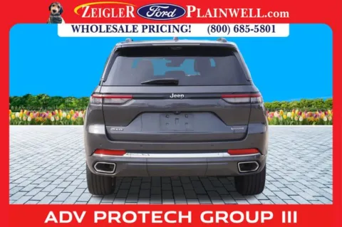 More photos of 2022 Jeep Grand Cherokee Overland at Zeigler Ford of Plainwell, MI
