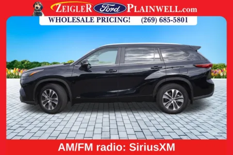 Photos of 2023 Toyota Highlander Hybrid XLE for sale in Plainwell, MI at Zeigler Ford of Plainwell