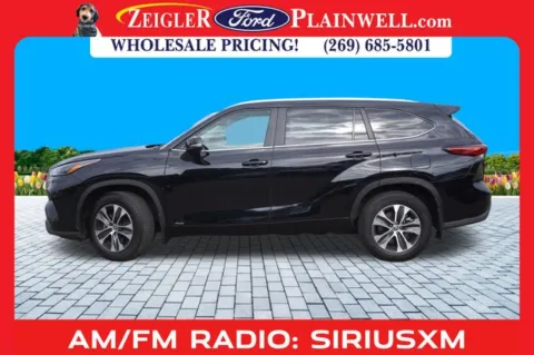 Photos of 2023 Toyota Highlander Hybrid XLE for sale in Plainwell, MI at Zeigler Ford of Plainwell