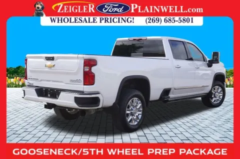 More photos of 2024 Chevrolet Silverado 2500HD High Country at Zeigler Ford of Plainwell, MI