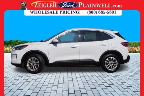 Photos of 2021 Ford Escape SE for sale in Plainwell, MI at Zeigler Ford of Plainwell