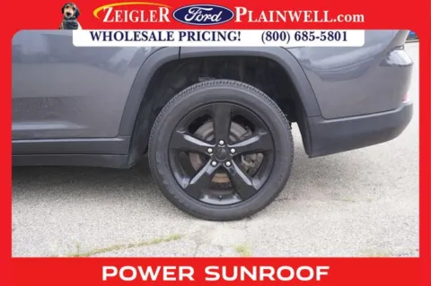 More photos of 2023 Jeep Grand Cherokee L Altitude X at Zeigler Ford of Plainwell, MI