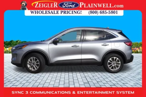 Photos of 2021 Ford Escape Hybrid SE for sale in Plainwell, MI at Zeigler Ford of Plainwell