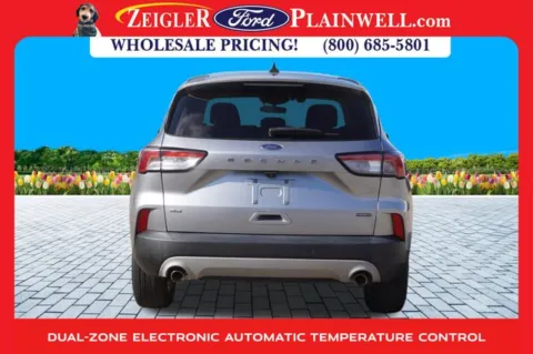 More photos of 2021 Ford Escape Hybrid SE at Zeigler Ford of Plainwell, MI