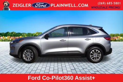 Photos of 2022 Ford Escape SE for sale in Plainwell, MI at Zeigler Ford of Plainwell