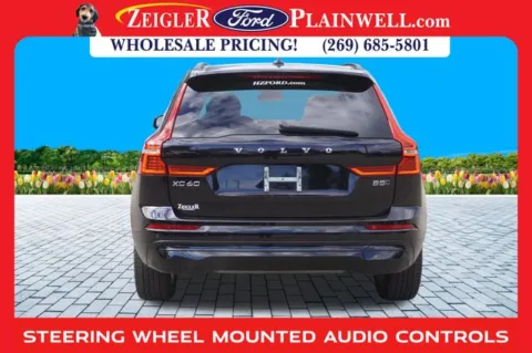 More photos of 2022 Volvo XC60 B5 Momentum at Zeigler Ford of Plainwell, MI