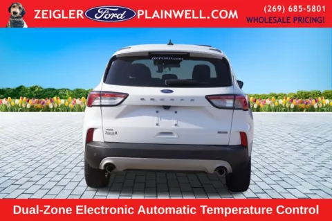 More photos of 2021 Ford Escape Hybrid SE at Zeigler Ford of Plainwell, MI