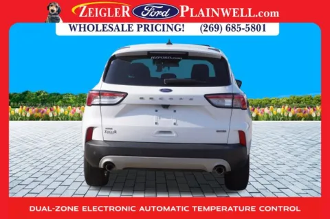 More photos of 2021 Ford Escape Hybrid SE at Zeigler Ford of Plainwell, MI