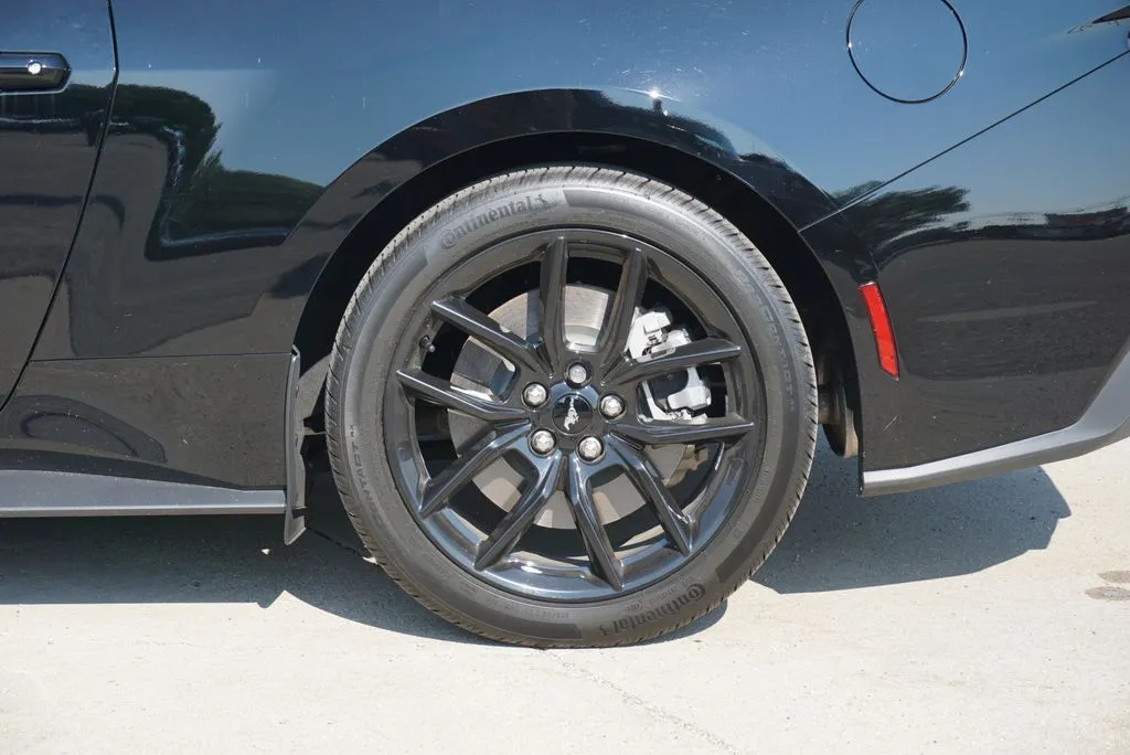 2025 Ford Mustang GT Premium Convertible - Photo 9