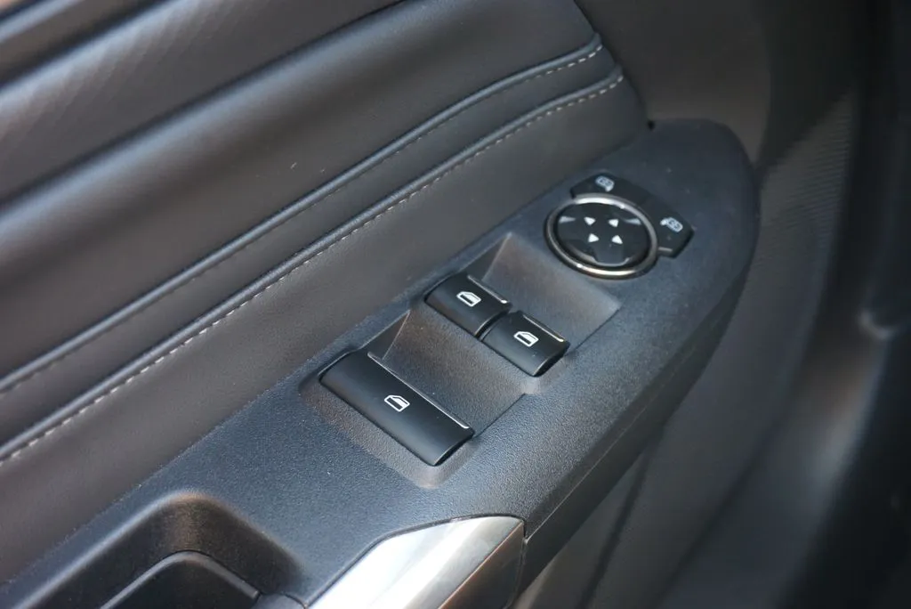 2025 Ford Mustang GT Premium Convertible - Photo 32
