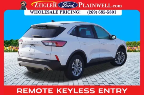More photos of 2021 Ford Escape Hybrid SE at Zeigler Ford of Plainwell, MI