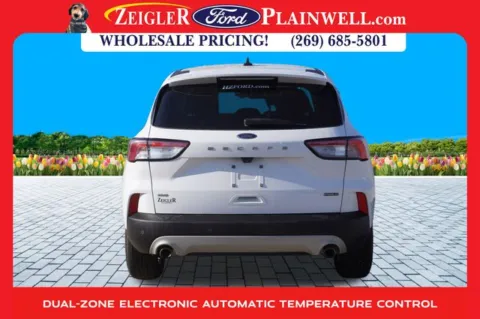 More photos of 2021 Ford Escape Hybrid SE at Zeigler Ford of Plainwell, MI
