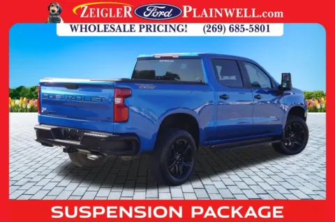 More photos of 2023 Chevrolet Silverado 1500 LT Trail Boss at Zeigler Ford of Plainwell, MI
