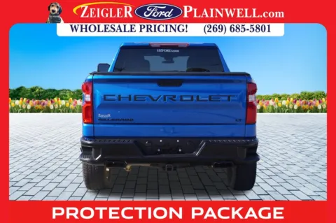 More photos of 2023 Chevrolet Silverado 1500 LT Trail Boss at Zeigler Ford of Plainwell, MI
