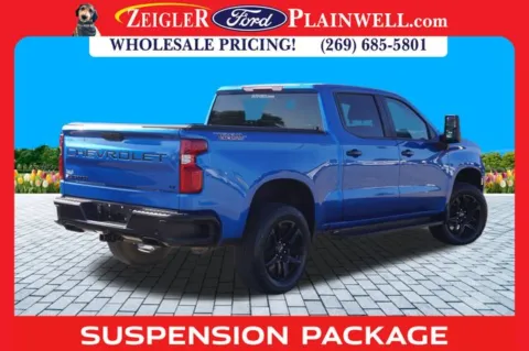 More photos of 2023 Chevrolet Silverado 1500 LT Trail Boss at Zeigler Ford of Plainwell, MI
