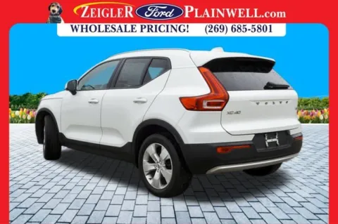 Photos of 2022 Volvo XC40 Momentum for sale in Plainwell, MI at Zeigler Ford of Plainwell
