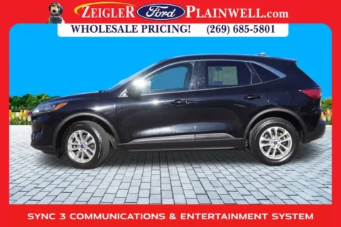 Photos of 2022 Ford Escape SE for sale in Plainwell, MI at Zeigler Ford of Plainwell